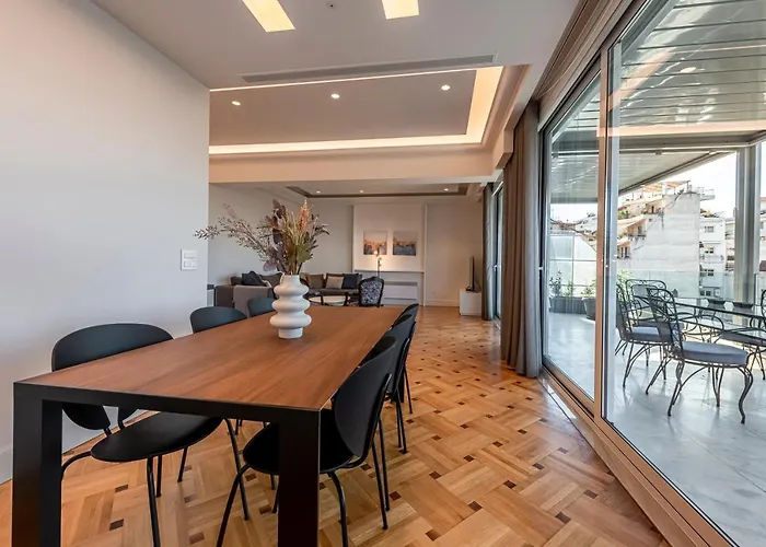 Phaedrus Living City Center Luxury Flat Neos Kosmos