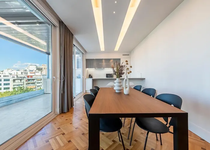 Phaedrus Living City Center Luxury Flat Neos Kosmos